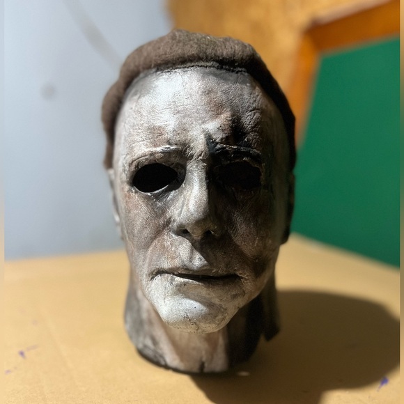 Michael Myers Halloween Mask Custom - Picture 3 of 7